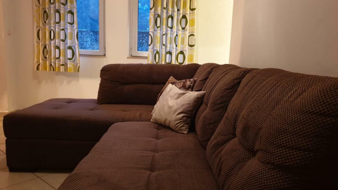 Apartman Biserka Pitve Ngoại thất bức ảnh