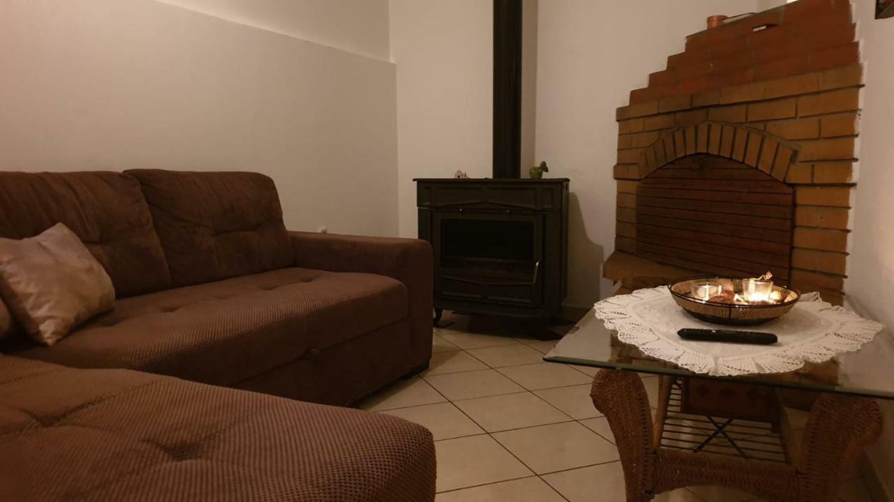 Apartman Biserka Pitve Ngoại thất bức ảnh